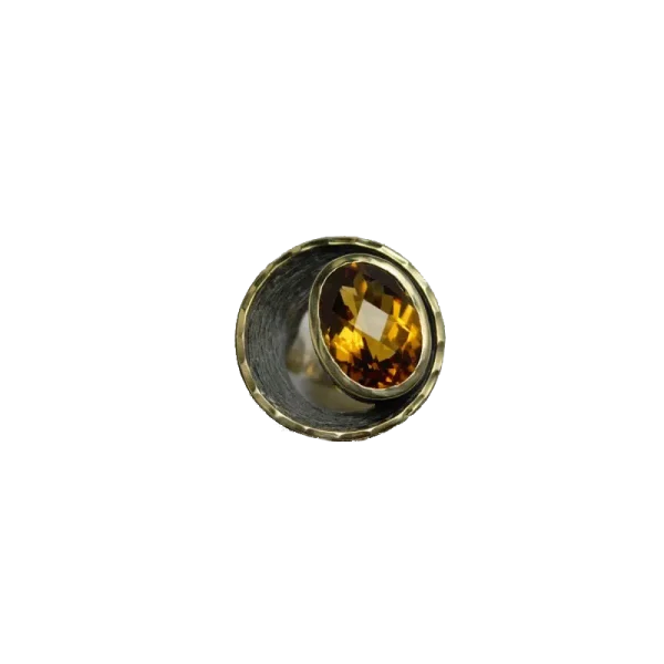 Anillo de plata y oro con cuarzo whisky talla oval